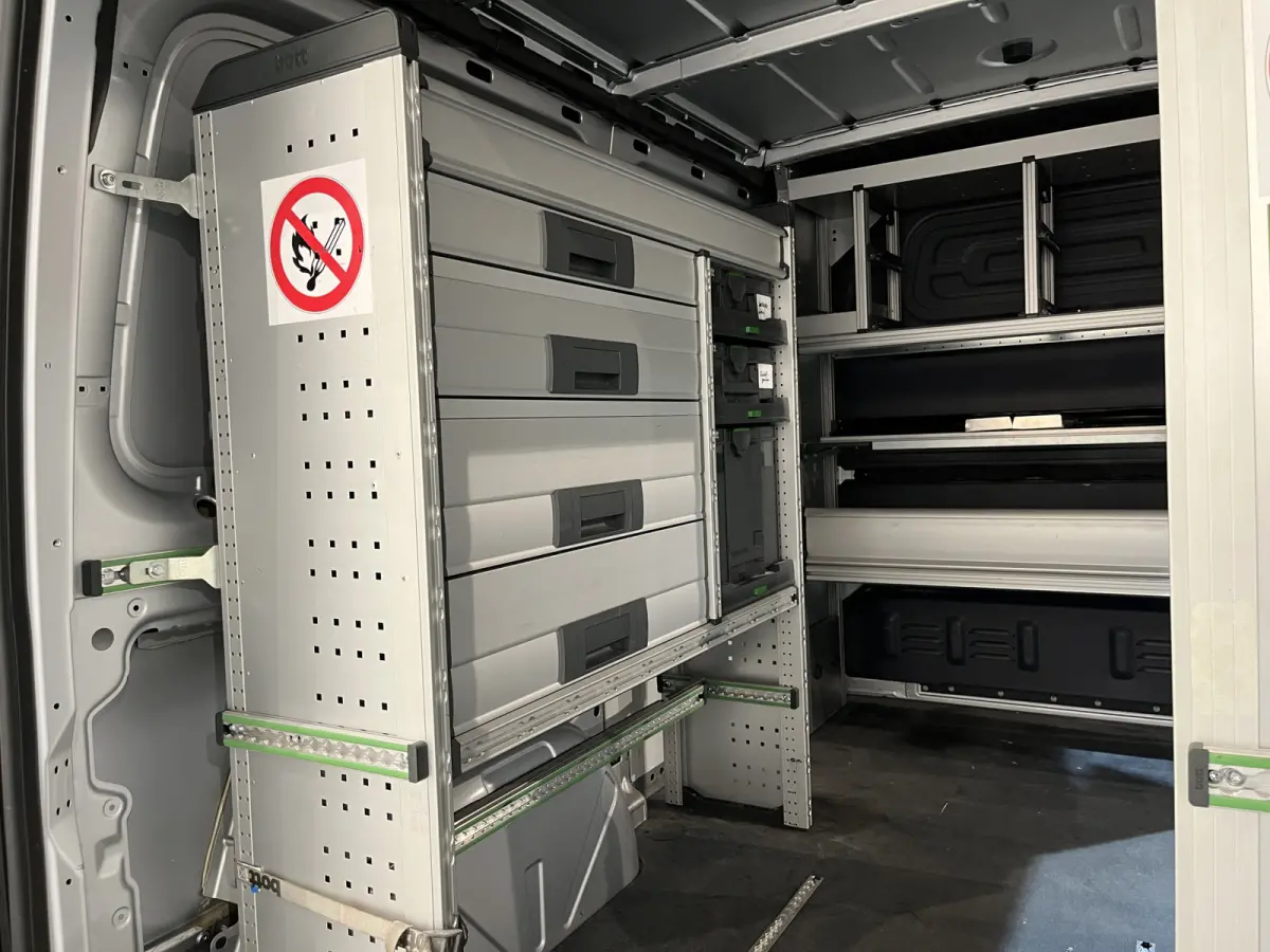 314 CDI L1H1 Automaat / Servicebus / Bott Inrichting / Euro 6 / Airco / CarPlay / Cruise Control Adap. / Camera / Navigatie / LED