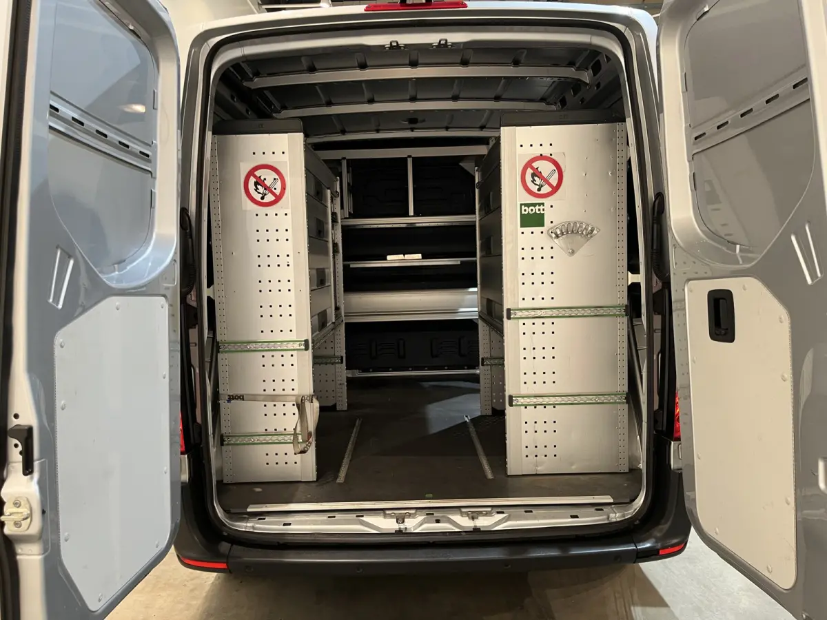 314 CDI L1H1 Automaat / Servicebus / Bott Inrichting / Euro 6 / Airco / CarPlay / Cruise Control Adap. / Camera / Navigatie / LED