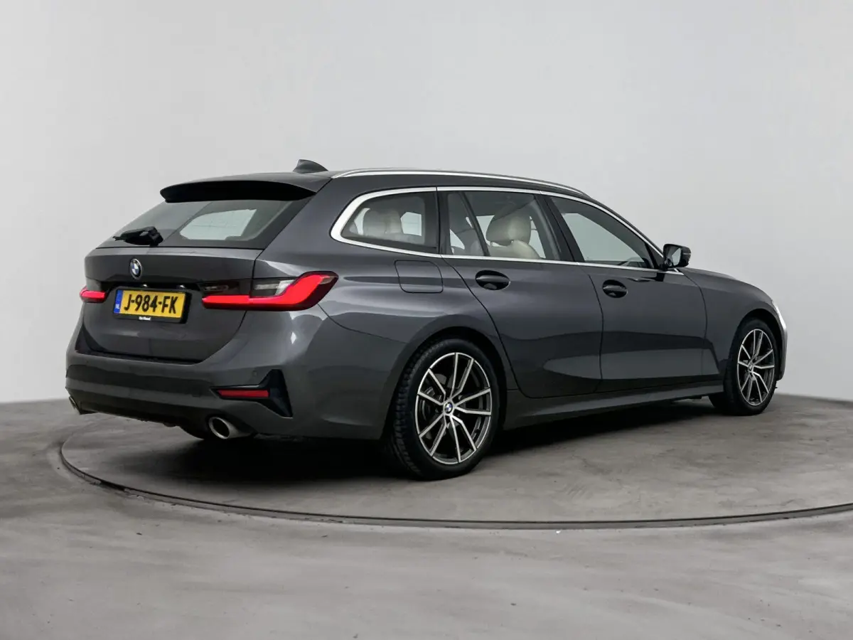 320i Executive Edition | PANO | ACC | Stoelverwarming | Ambiance sfeerverlichting | Keyless | Virtual Cockpit | Climate control  |