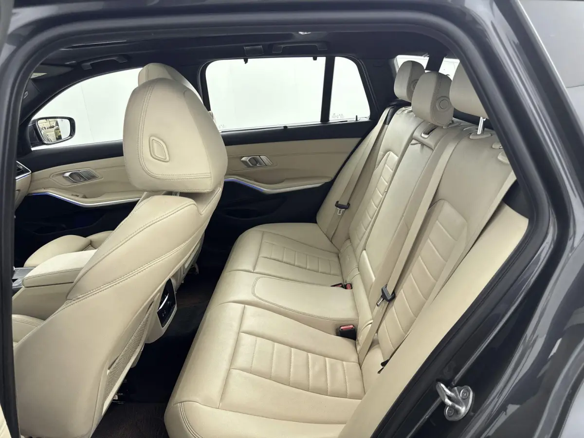 320i Executive Edition | PANO | ACC | Stoelverwarming | Ambiance sfeerverlichting | Keyless | Virtual Cockpit | Climate control  |