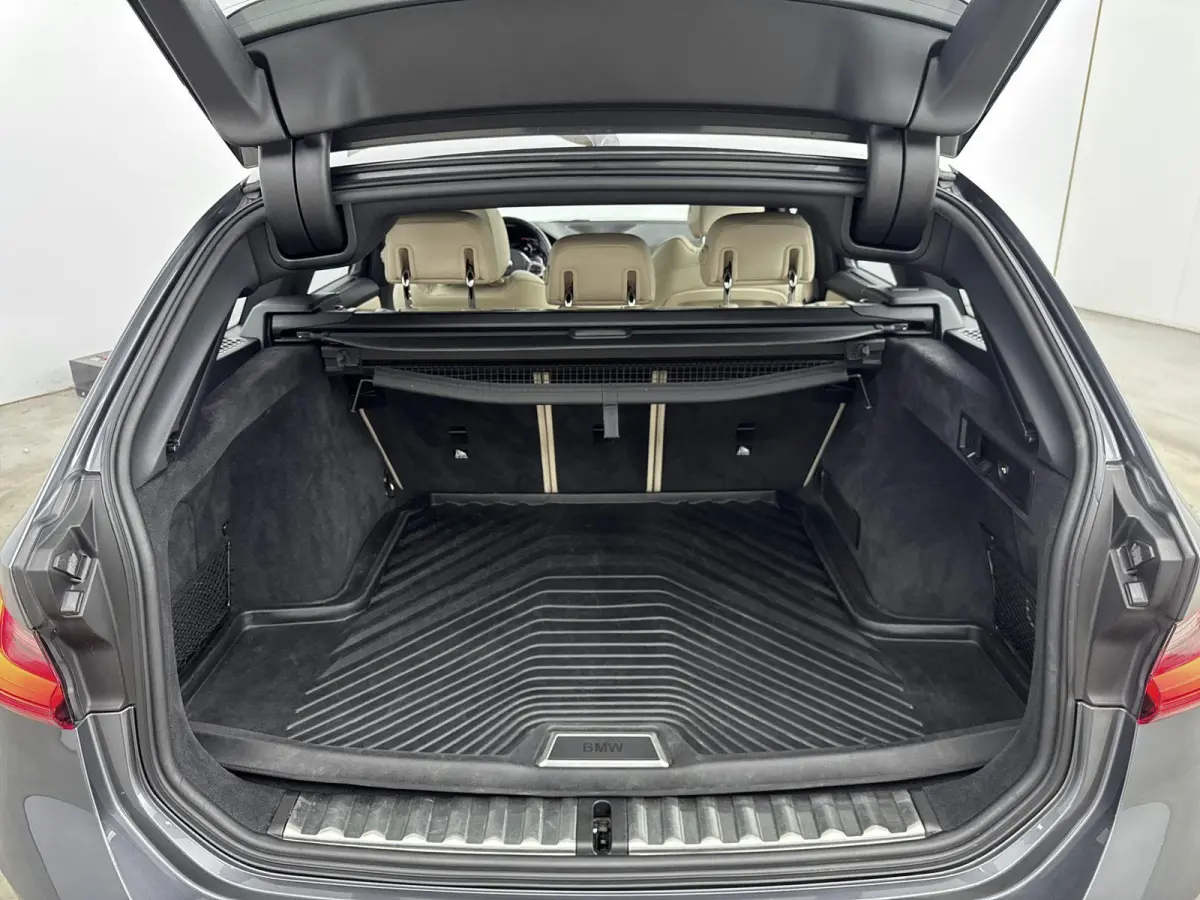 320i Executive Edition | PANO | ACC | Stoelverwarming | Ambiance sfeerverlichting | Keyless | Virtual Cockpit | Climate control  |