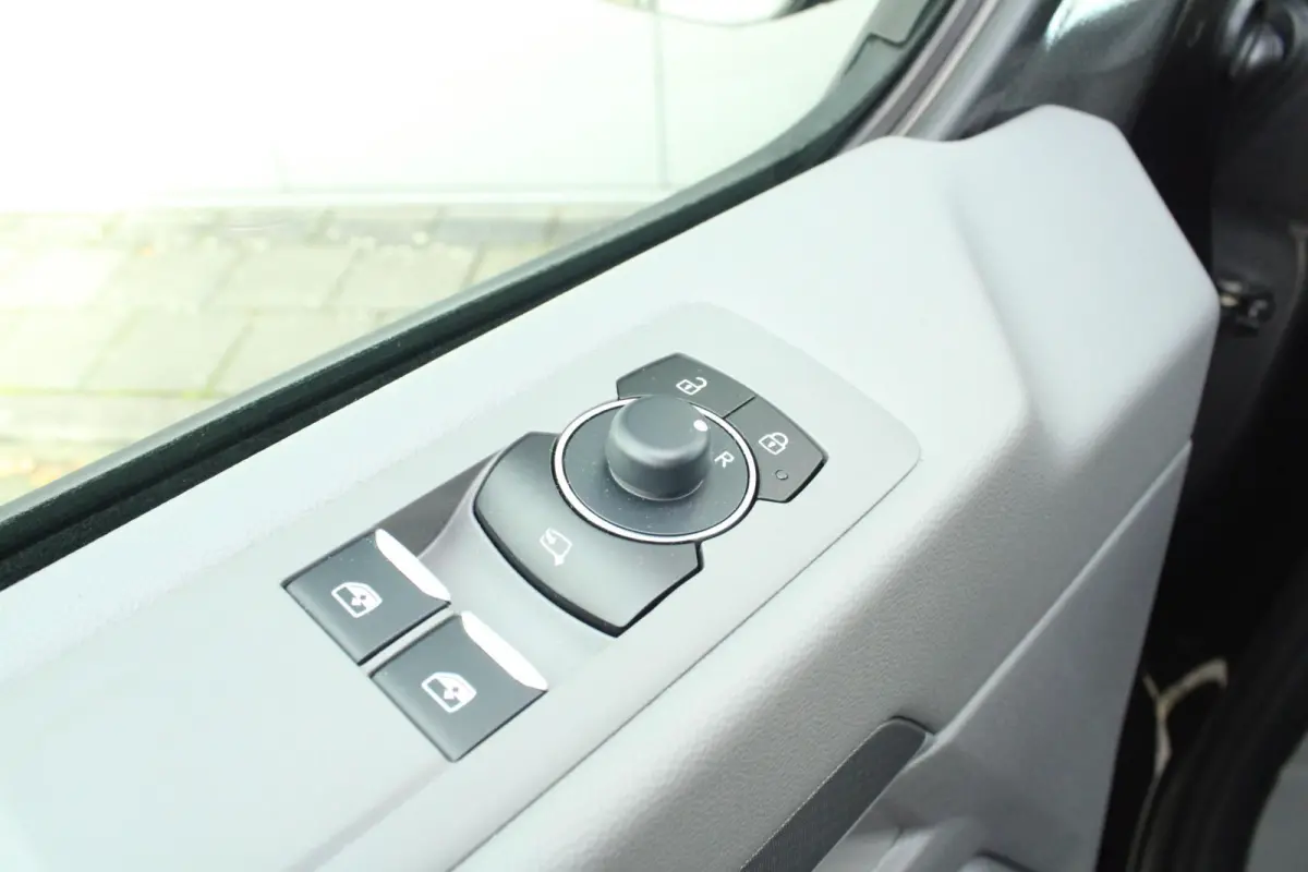 34 L2H1 218pk Bulli 64 kWh | 19" Velgen | Trekhaak Wegklapbaar