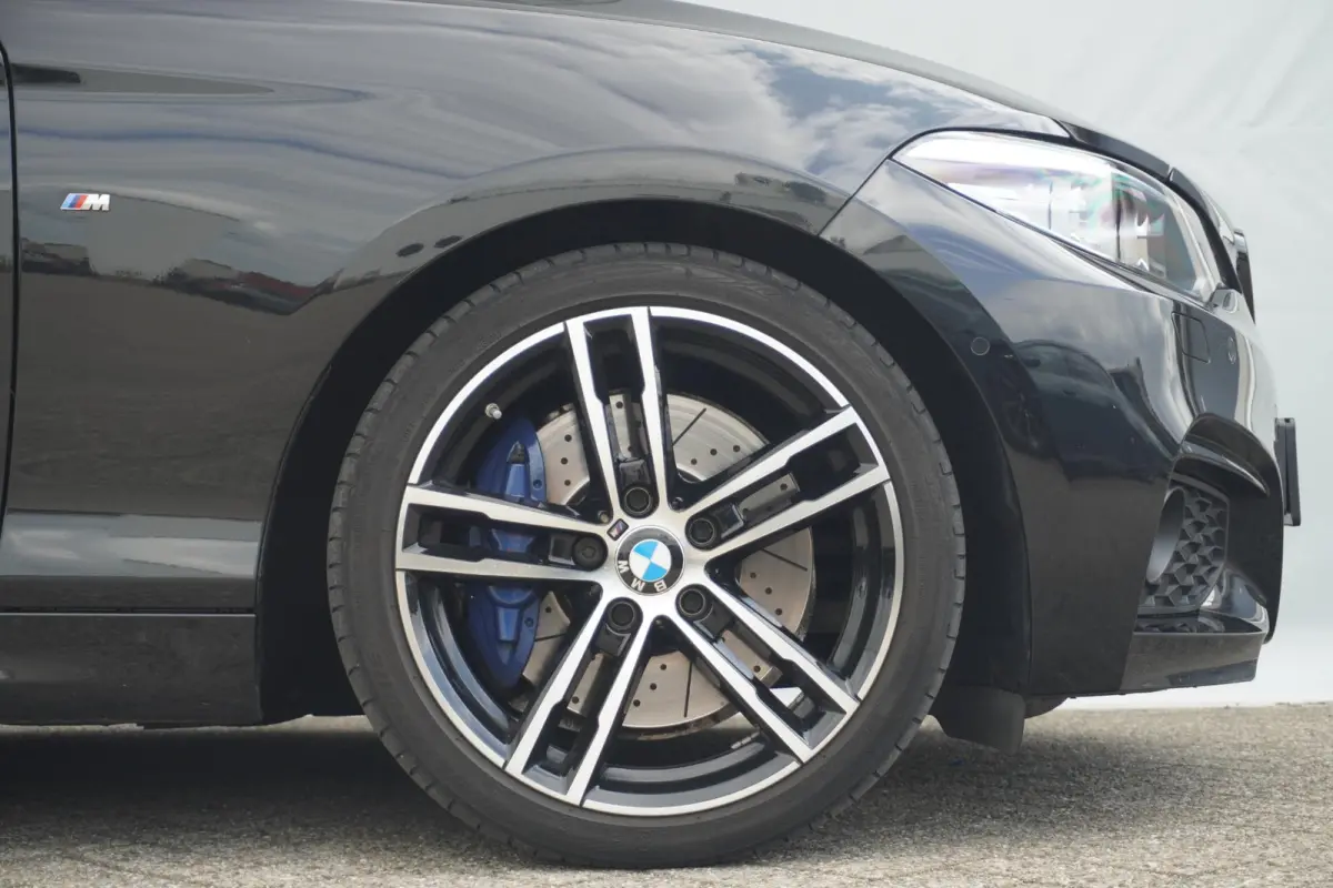 230i M Sportpakket | Harman Kardon | Stuur- & stoelverwarming | Active Cruise Control