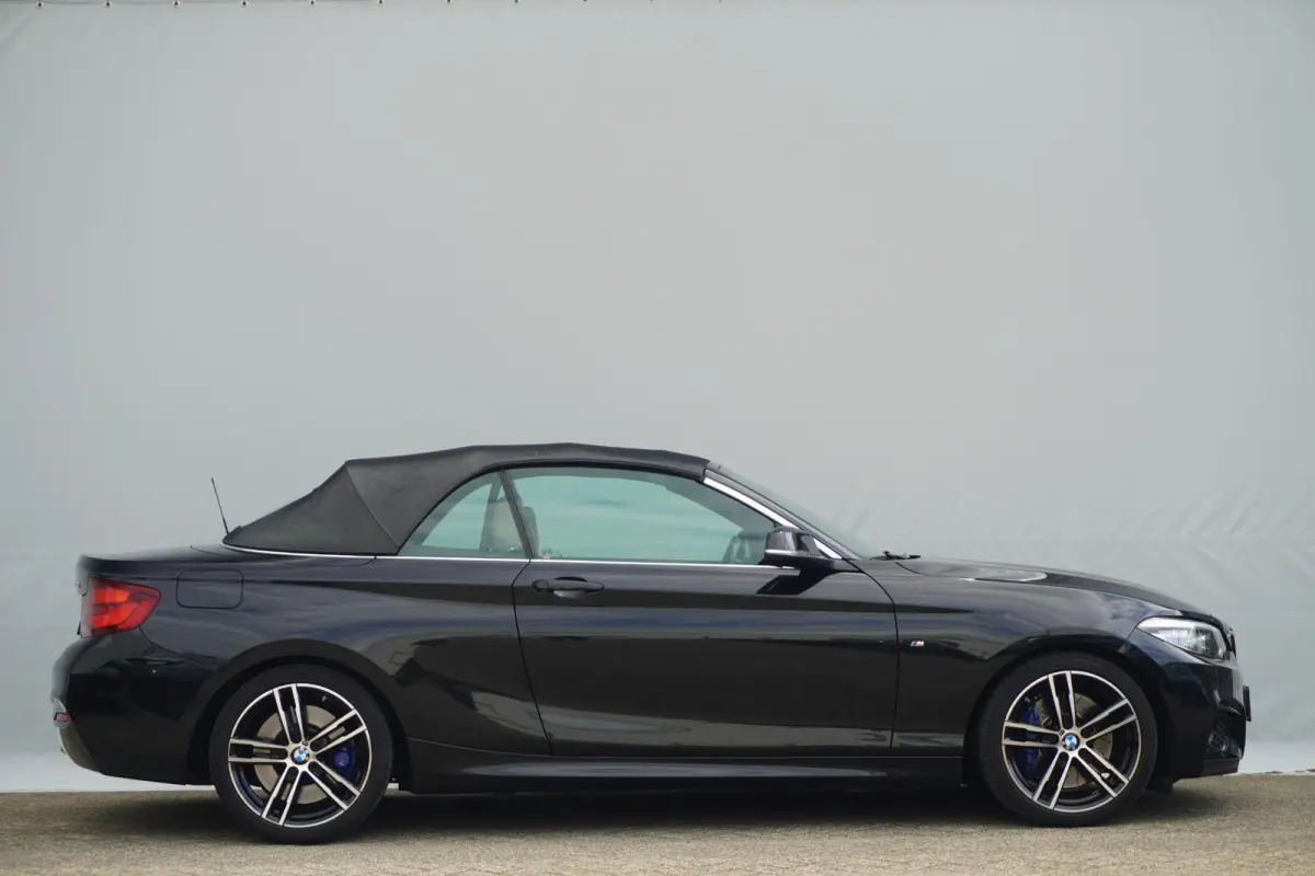 230i M Sportpakket | Harman Kardon | Stuur- & stoelverwarming | Active Cruise Control
