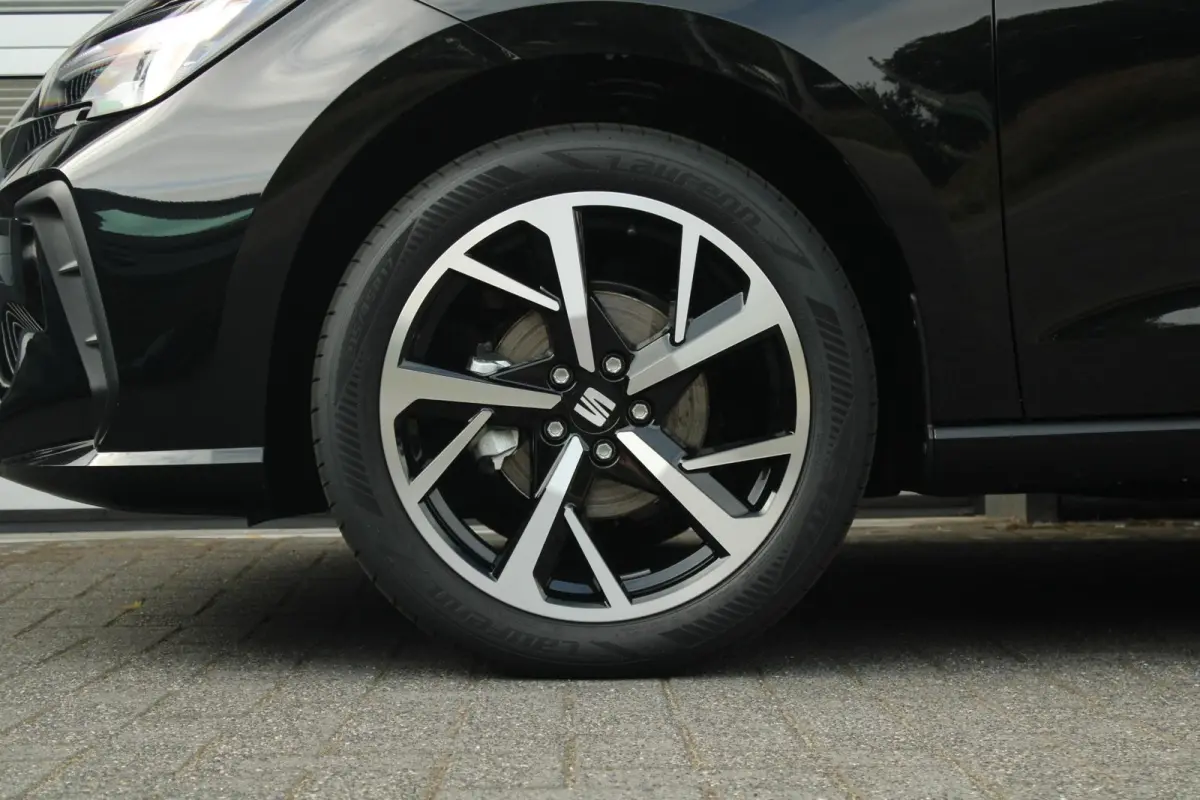 1.0 EcoTSI 95pk Style | Airco | Parkeersensoren