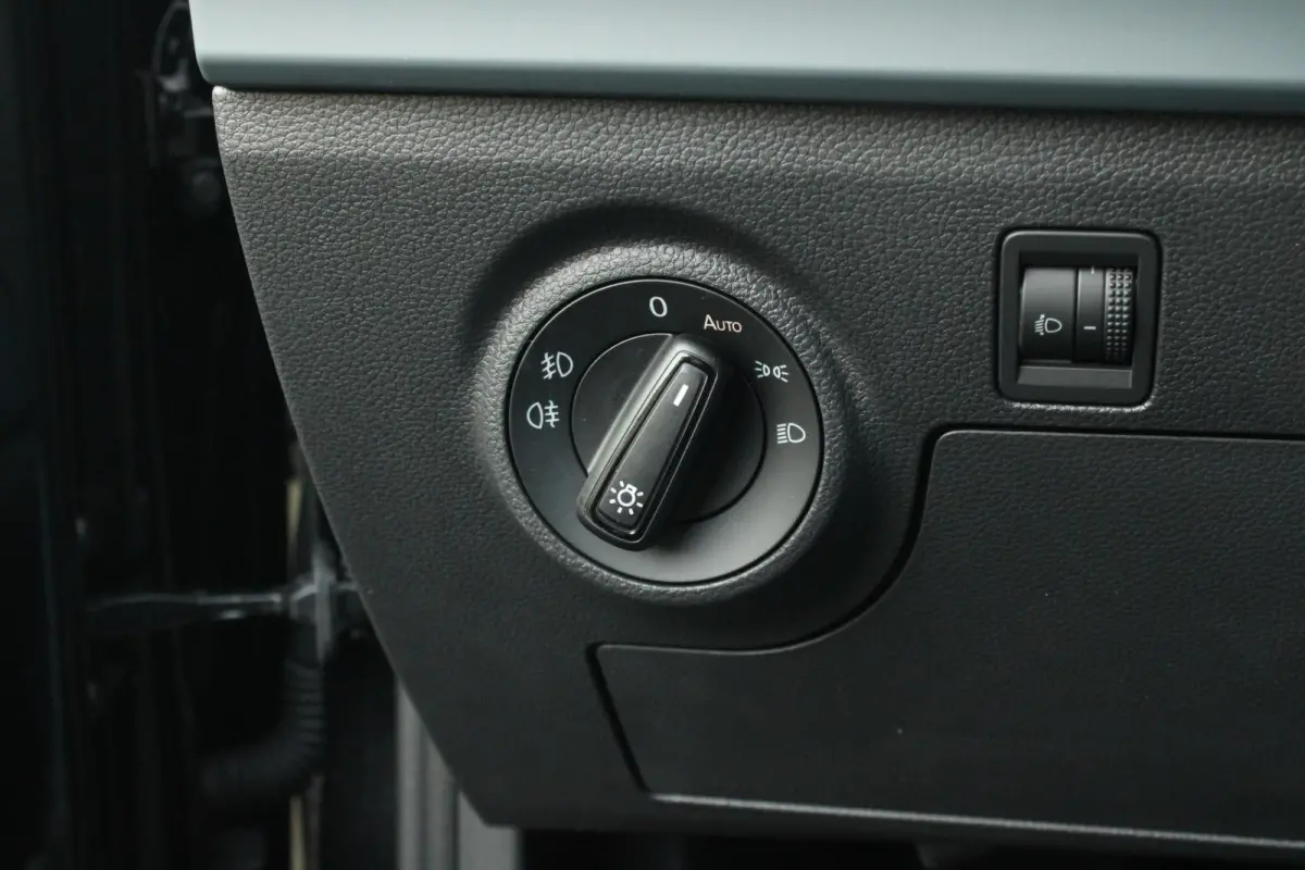 1.0 EcoTSI 95pk Style | Airco | Parkeersensoren