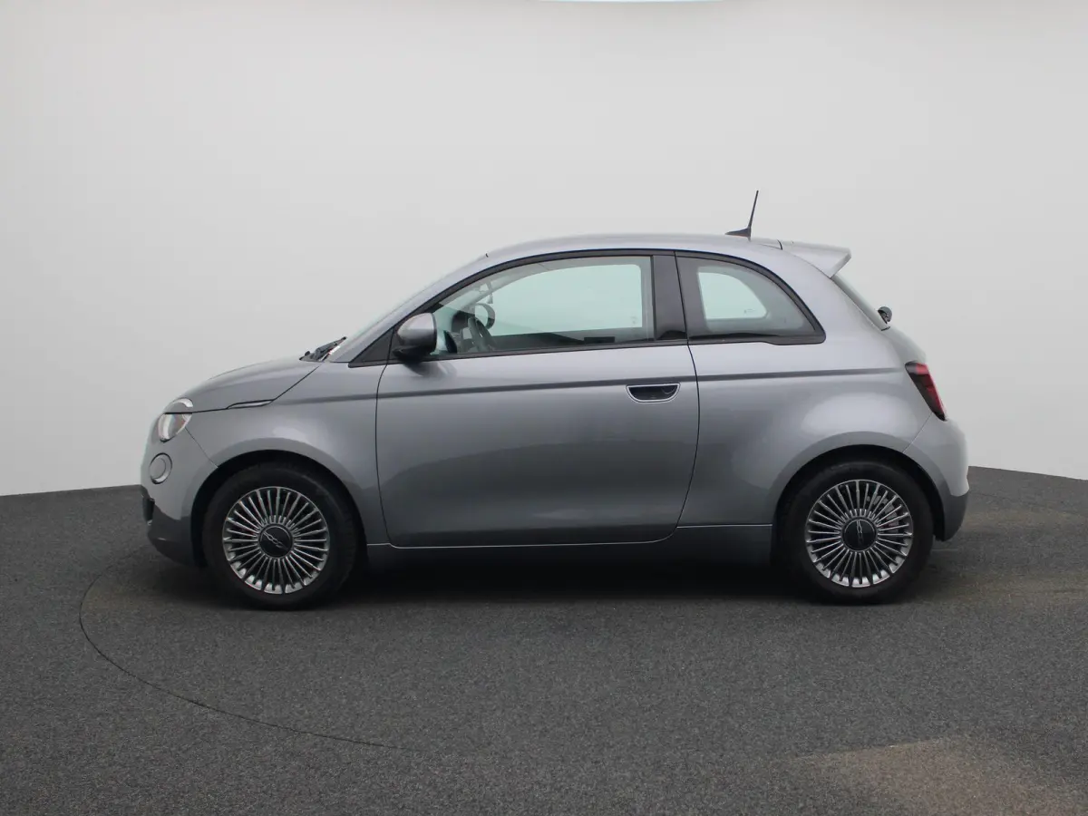 3+1 Passion 42 kWh Fiat 500 3+1 Passion | Cruise Control | Climate Control | Keyless | Apple Carplay/Android Auto |