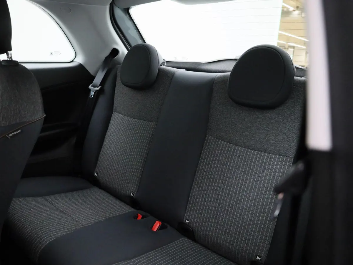 3+1 Passion 42 kWh Fiat 500 3+1 Passion | Cruise Control | Climate Control | Keyless | Apple Carplay/Android Auto |
