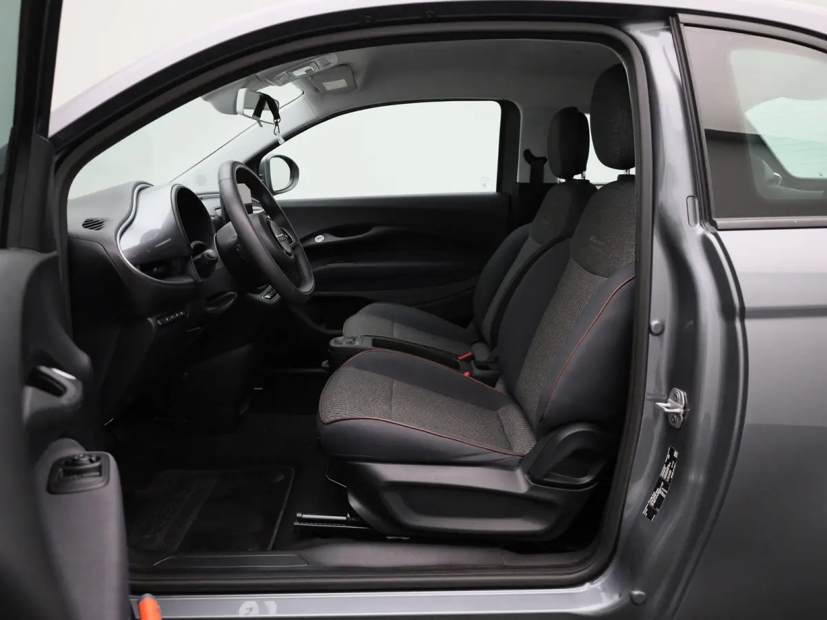3+1 Passion 42 kWh Fiat 500 3+1 Passion | Cruise Control | Climate Control | Keyless | Apple Carplay/Android Auto |