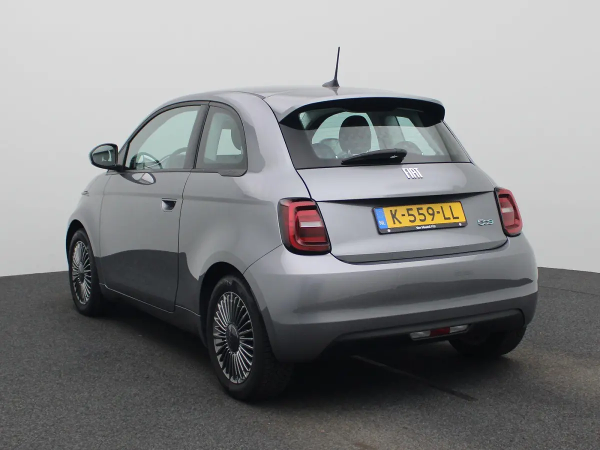 3+1 Passion 42 kWh Fiat 500 3+1 Passion | Cruise Control | Climate Control | Keyless | Apple Carplay/Android Auto |