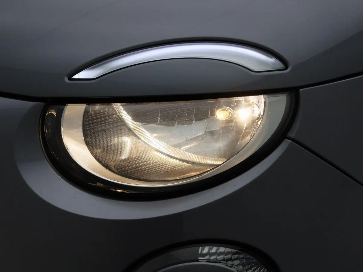 3+1 Passion 42 kWh Fiat 500 3+1 Passion | Cruise Control | Climate Control | Keyless | Apple Carplay/Android Auto |