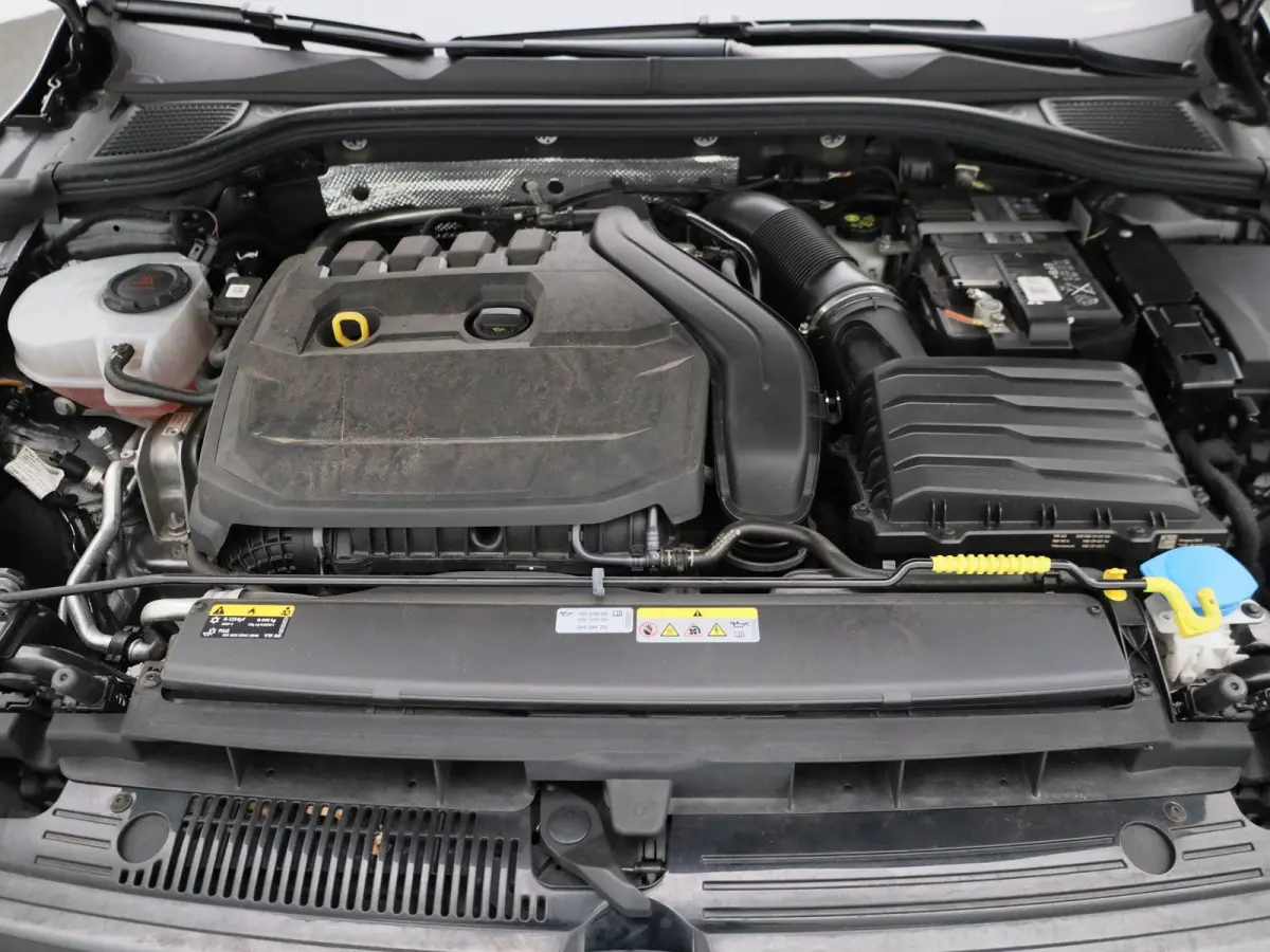 1.5 TSI Life Business | ACC | Stoelverwarming + Stuurverwarming | Keyless | Ambiance sfeerverlichting | Climate Control | Apple Carplay/Android Auto |