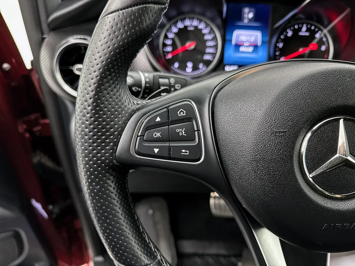 300d Lang Avantgarde Edition AMG line Rolstoelauto Marge (BTW & BPM vrij) Rolstoellift Burmester audio Navigatie Camera Rolstoel