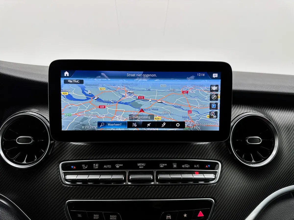 300d Lang Avantgarde Edition AMG line Rolstoelauto Marge (BTW & BPM vrij) Rolstoellift Burmester audio Navigatie Camera Rolstoel