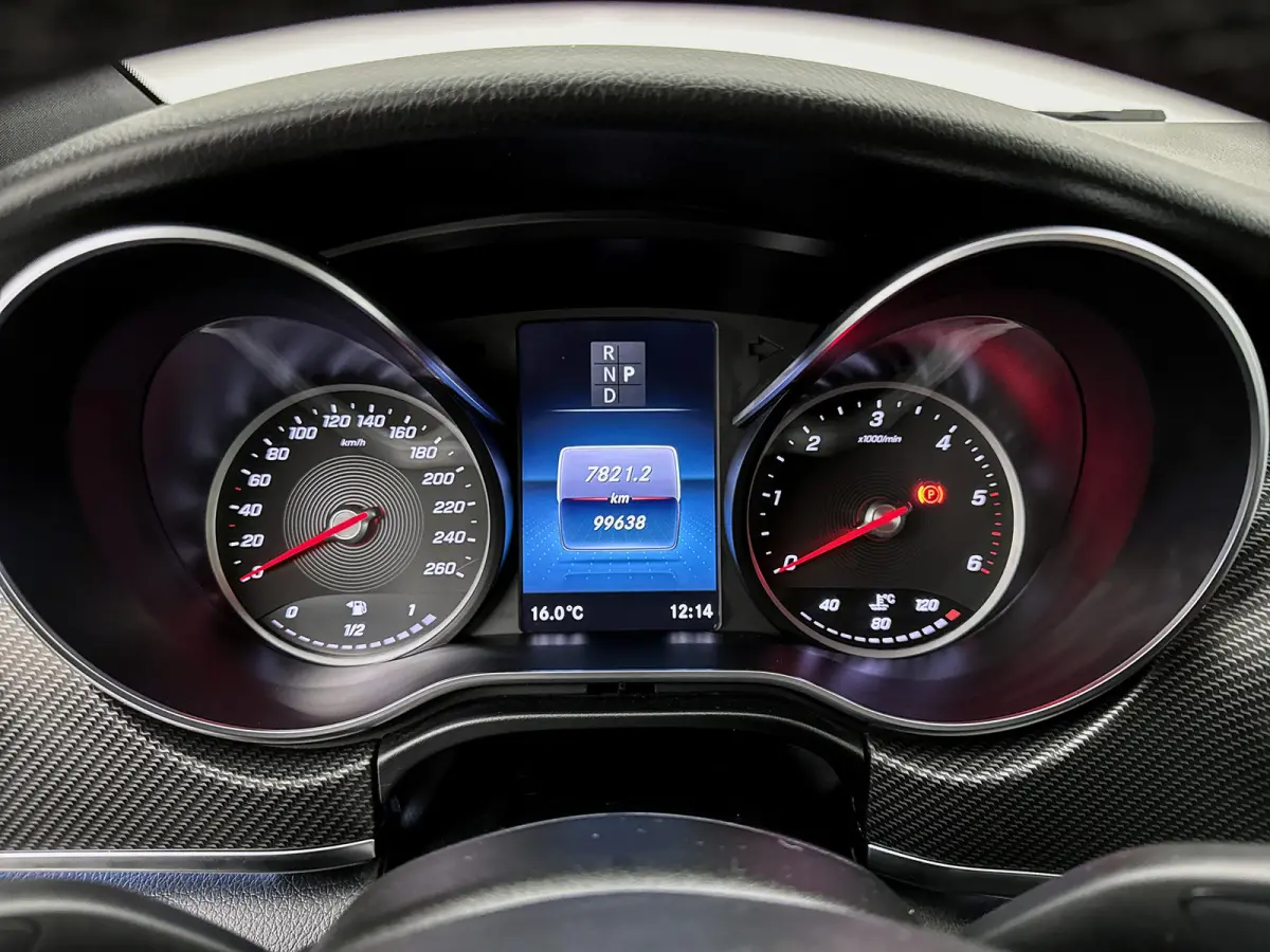 300d Lang Avantgarde Edition AMG line Rolstoelauto Marge (BTW & BPM vrij) Rolstoellift Burmester audio Navigatie Camera Rolstoel