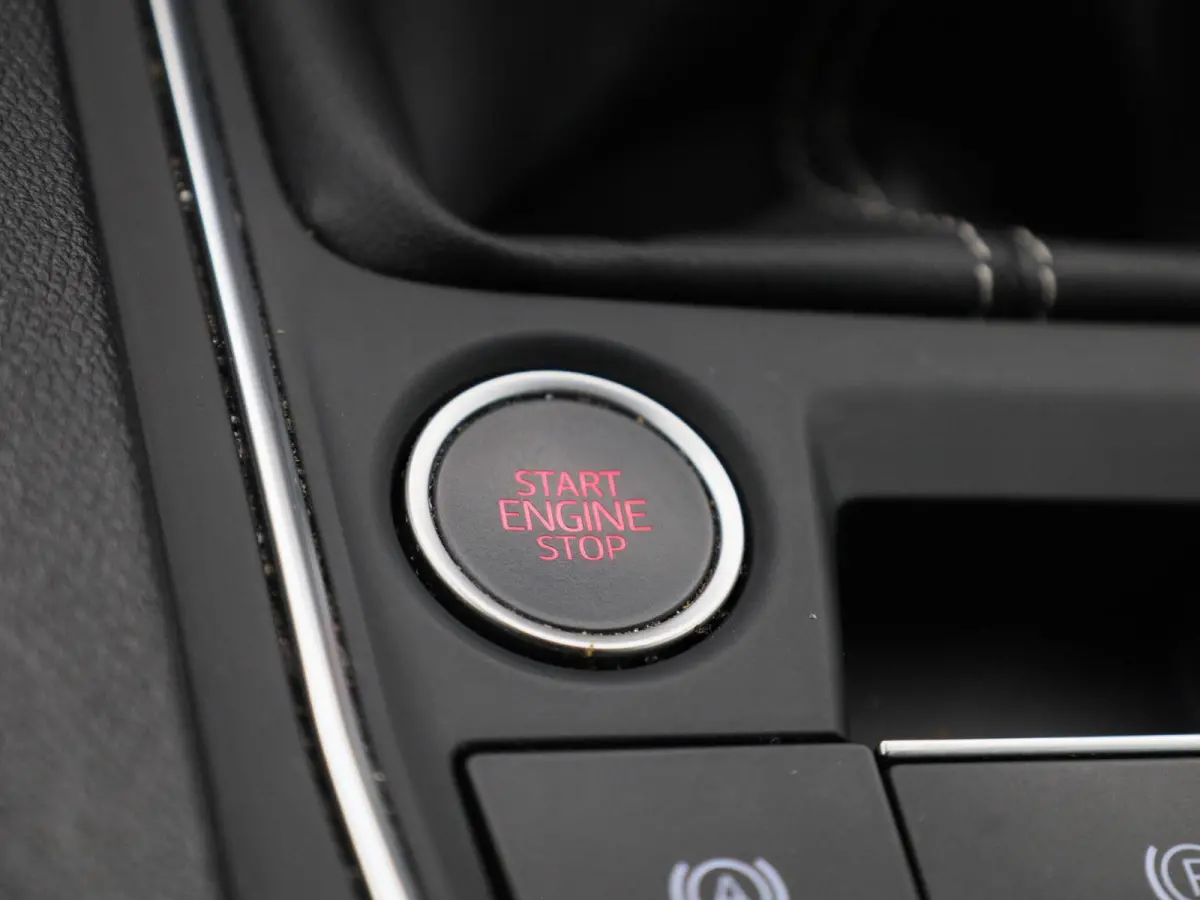 1.0 TSI 90 Move! | Cruise Control | Virtual cockpit  |Keyless | Climate Control | Apple Carplay/Android Auto |