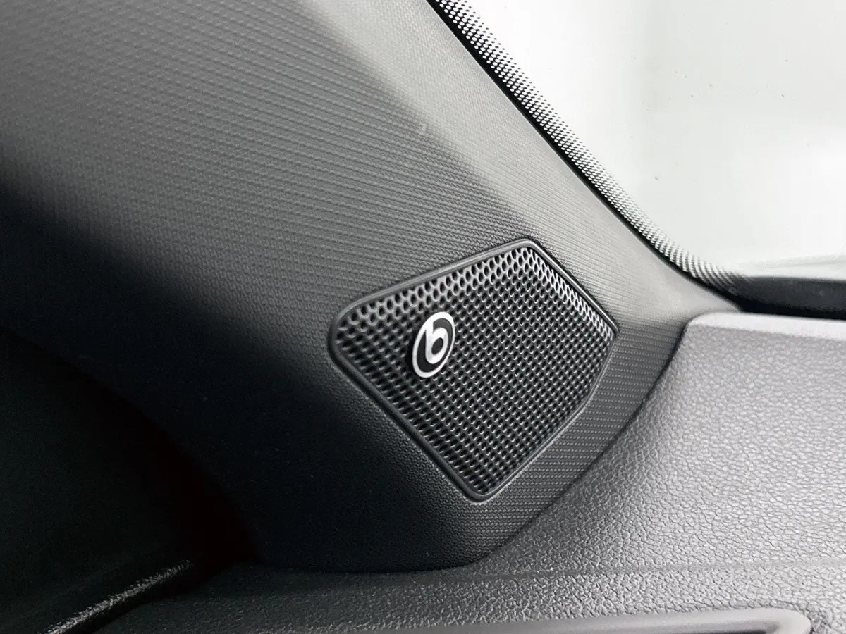 1.5 TSI Sport | 150 PK | Apple Carplay / Android Auto | Cruise Control Adaptief | Trekhaak | Digital Cockpit PRO | Climatronic (Automatische Airco) | Parkeersensoren |