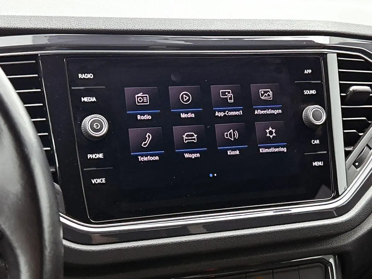1.5 TSI Sport | 150 PK | Apple Carplay / Android Auto | Cruise Control Adaptief | Trekhaak | Digital Cockpit PRO | Climatronic (Automatische Airco) | Parkeersensoren |