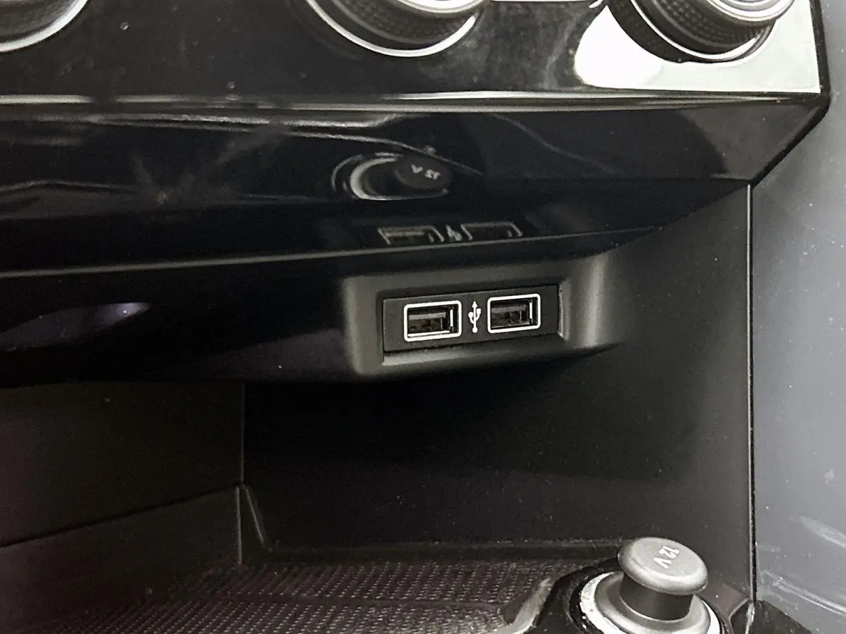 1.5 TSI Sport | 150 PK | Apple Carplay / Android Auto | Cruise Control Adaptief | Trekhaak | Digital Cockpit PRO | Climatronic (Automatische Airco) | Parkeersensoren |