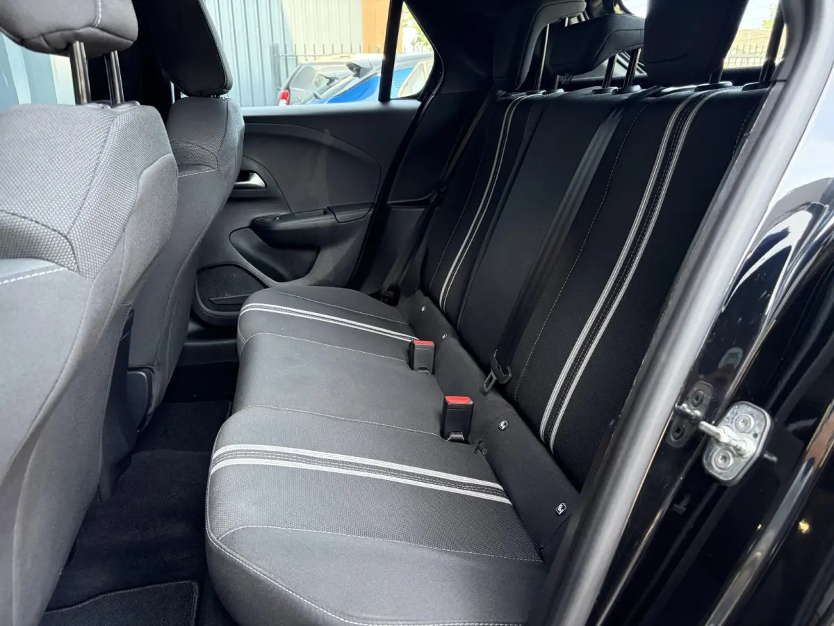 1.2 Turbo Hybrid GS | Airco | Carplay | Fabrieksgarantie | Dodehoek | Cruise | Parkeersensoren | Camera | Hybride rijden | Mooie auto!!