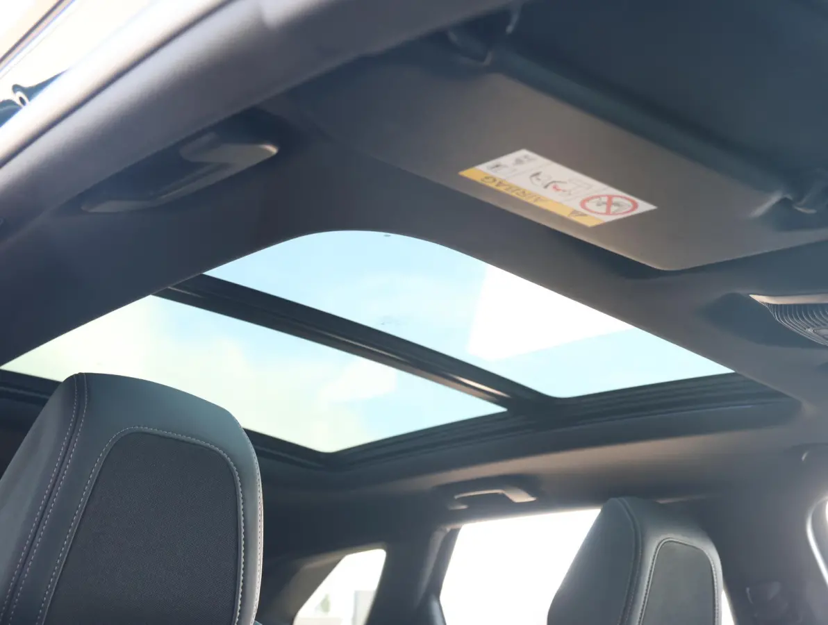 1.6 HYbrid 225 GT 1e eigenaar | Elektrisch Panorama dak | Black Pack | Accu 95% | Camera | 18" LMV | Apple Carplay & Android Auto