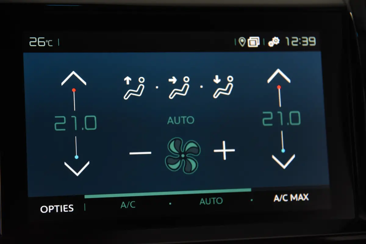 1.6 Plug-in Hybrid Shine *1ste Eigenaar*Trekhaak*