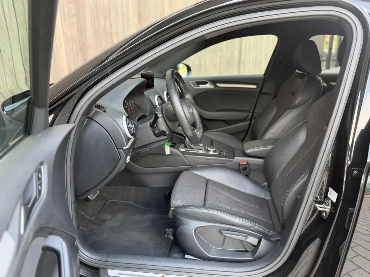 30 TFSI S-LINE | BLACK PAKKET | NAP | TREKHAAK