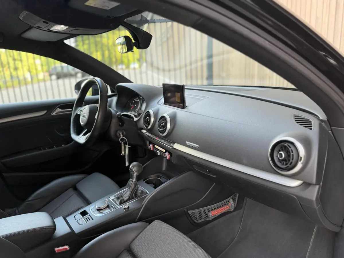 30 TFSI S-LINE | BLACK PAKKET | NAP | TREKHAAK