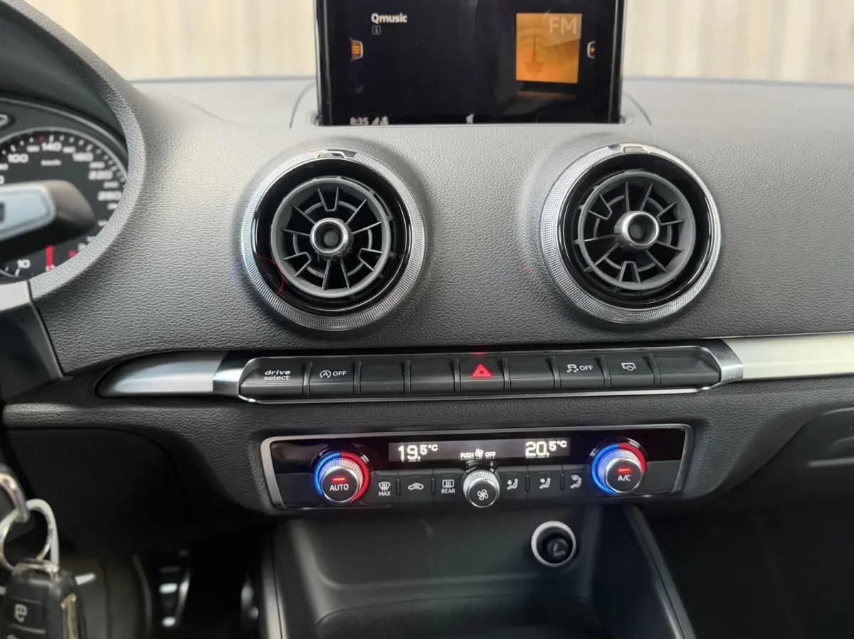 30 TFSI S-LINE | BLACK PAKKET | NAP | TREKHAAK