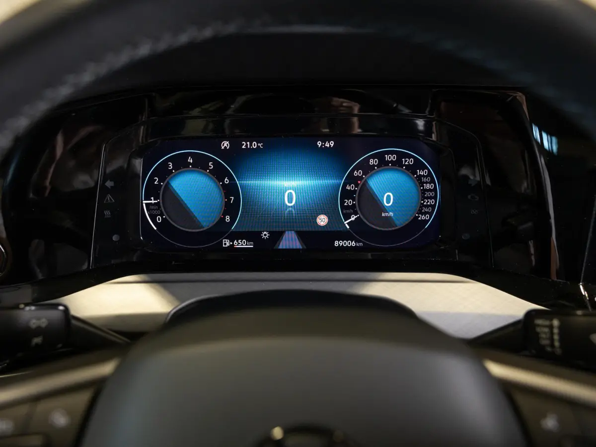 1.0 TSI Life 110pk / Airco / Stoelverwarming / Achteruitrijcamera / Apple carplay / Adaptieve cruise control