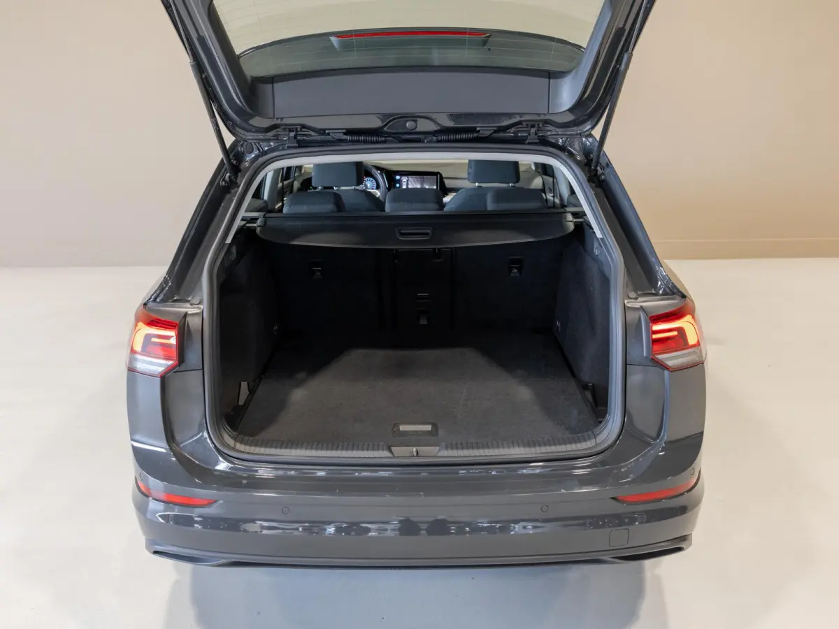 1.0 TSI Life 110pk / Airco / Stoelverwarming / Achteruitrijcamera / Apple carplay / Adaptieve cruise control