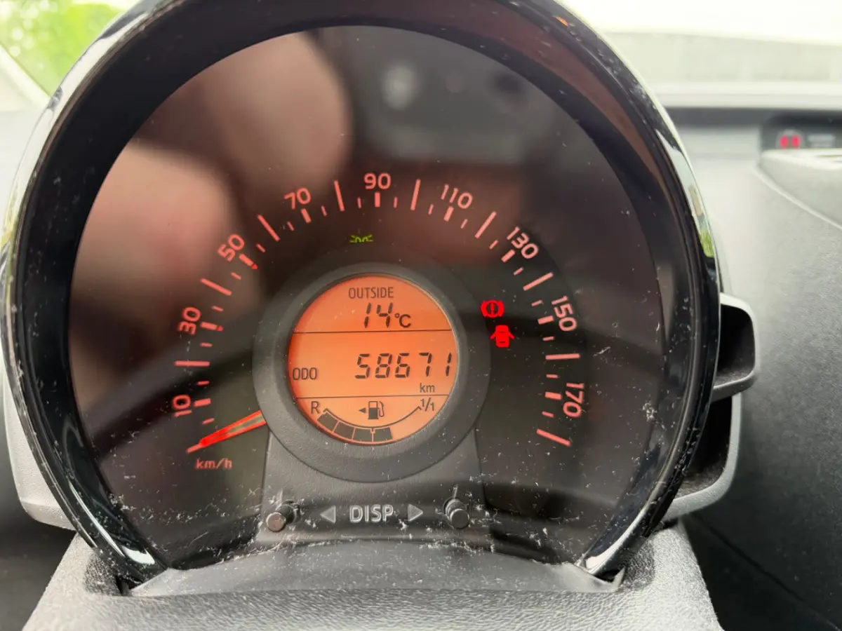 1.0 e-VTi Feel 1STE Eigenaar | Airco | 5 Deurs | Multifunctioneel stuurwiel || Airco | Alarm klasse 1(startblokkering) | Boordcomputer