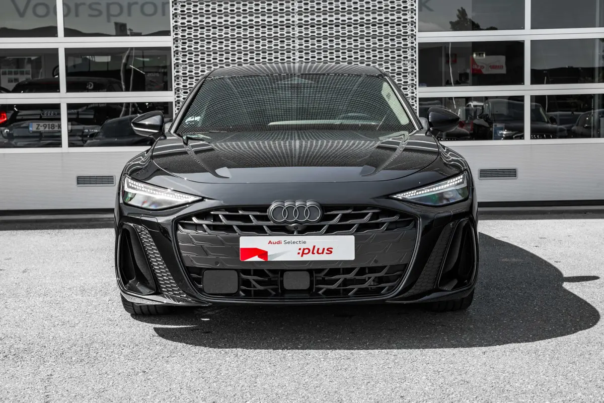 2.0 e-hybrid quattro S edition Competition | Glazen Panoramadak | Luchtvering | Bang & Olufsen | 360 Camera |