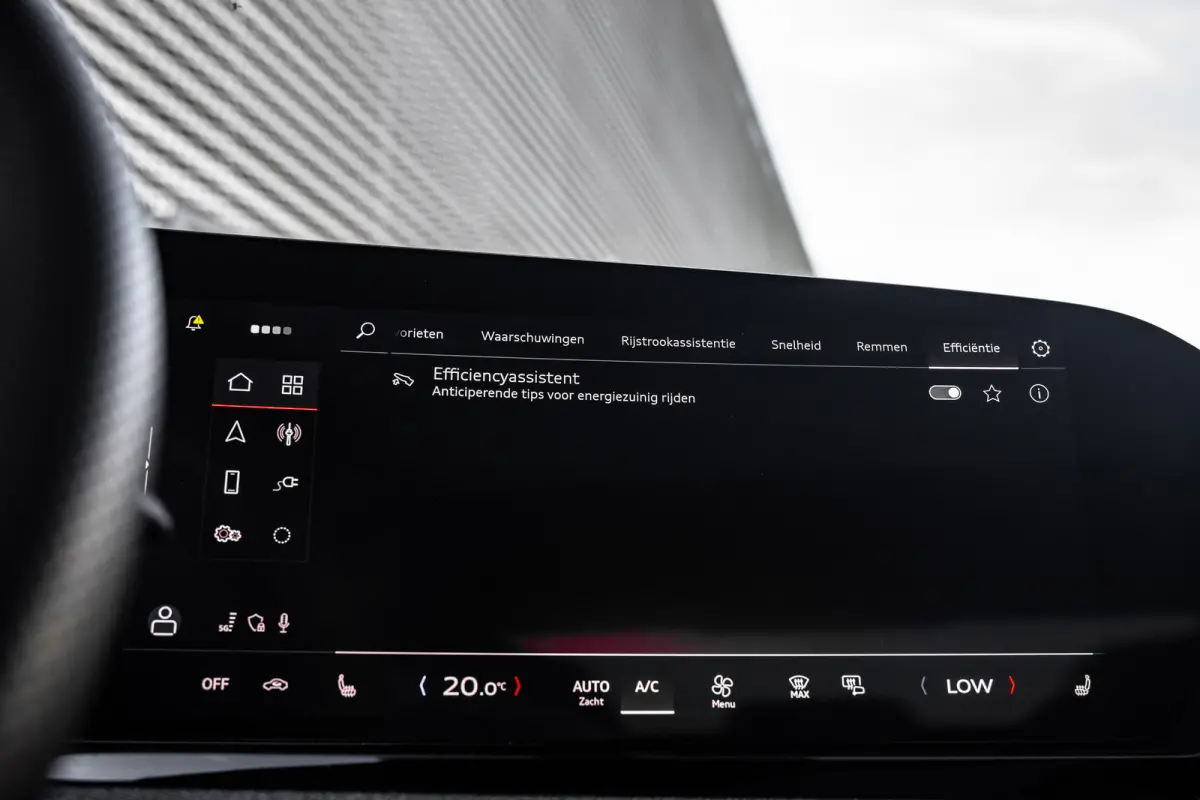 2.0 e-hybrid quattro S edition Competition | Glazen Panoramadak | Luchtvering | Bang & Olufsen | 360 Camera |