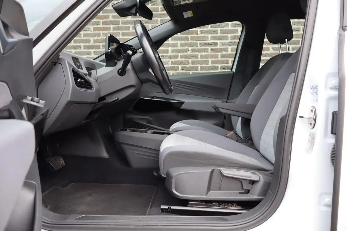 145pk Pro 58 kWh | SoH 93% | Navigatie | All Seasonbanden | Volautomatische Airconditioning