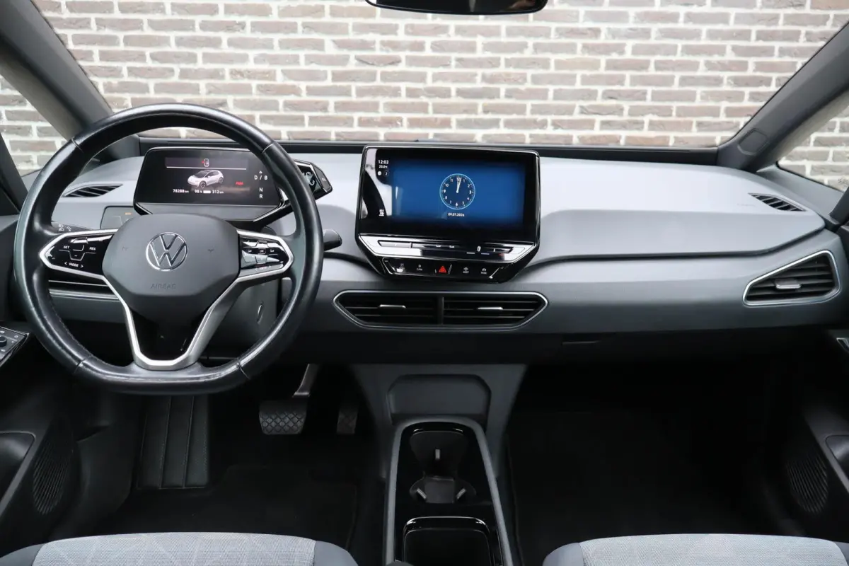 145pk Pro 58 kWh | SoH 93% | Navigatie | All Seasonbanden | Volautomatische Airconditioning