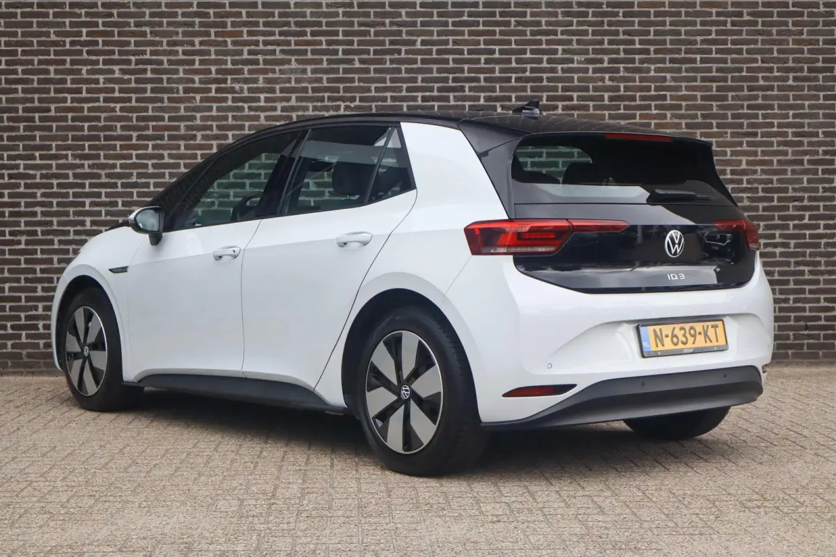 145pk Pro 58 kWh | SoH 93% | Navigatie | All Seasonbanden | Volautomatische Airconditioning