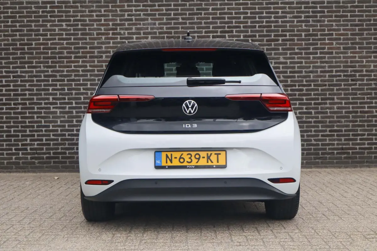 145pk Pro 58 kWh | SoH 93% | Navigatie | All Seasonbanden | Volautomatische Airconditioning