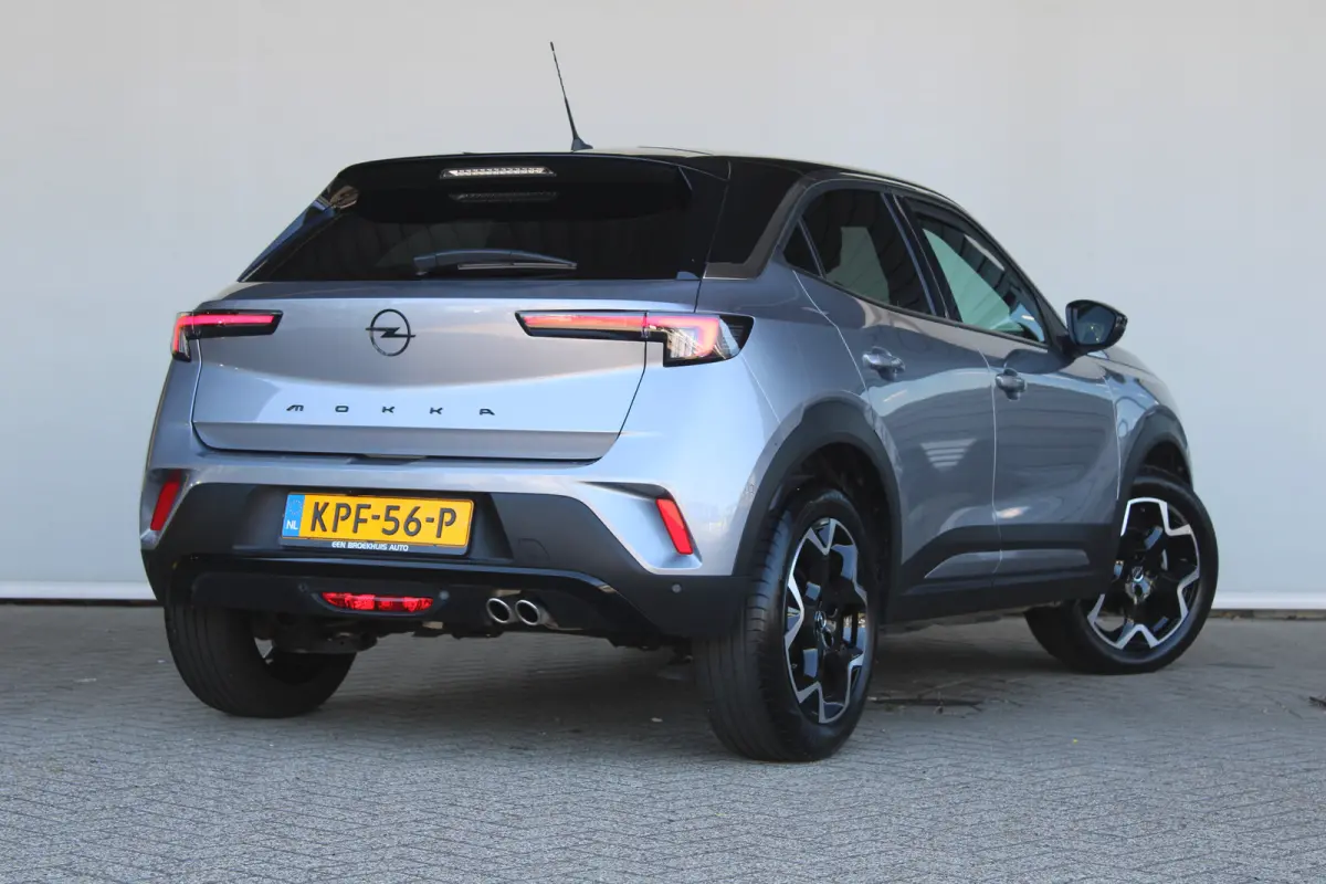 1.2 Turbo Ultimate | Alcantara bekleding | Massagefunctie | Adaptieve cruise control | Dode-hoekdetectie |