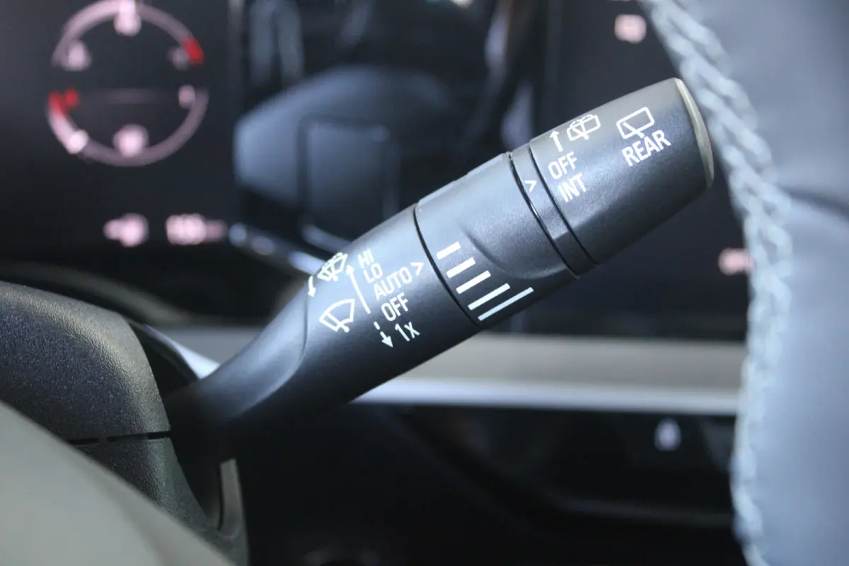 1.2 Turbo Ultimate | Alcantara bekleding | Massagefunctie | Adaptieve cruise control | Dode-hoekdetectie |
