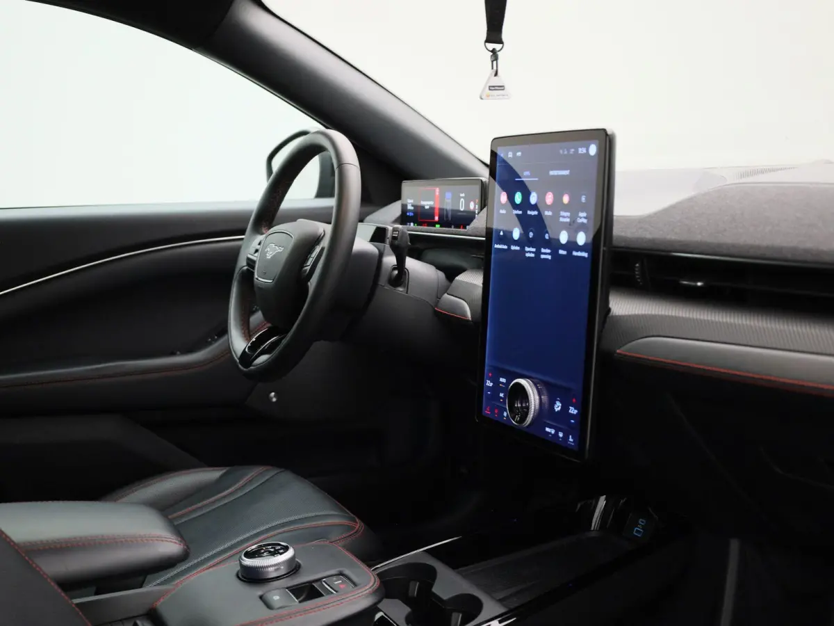 AWD 75 kWh | Pano | Adaptive Cruise | Stoel/Stuurverwarming | B&O | 360 Camera | Elektrische Achterklep |