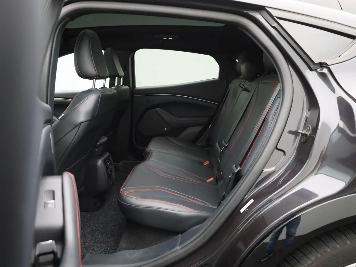 AWD 75 kWh | Pano | Adaptive Cruise | Stoel/Stuurverwarming | B&O | 360 Camera | Elektrische Achterklep |