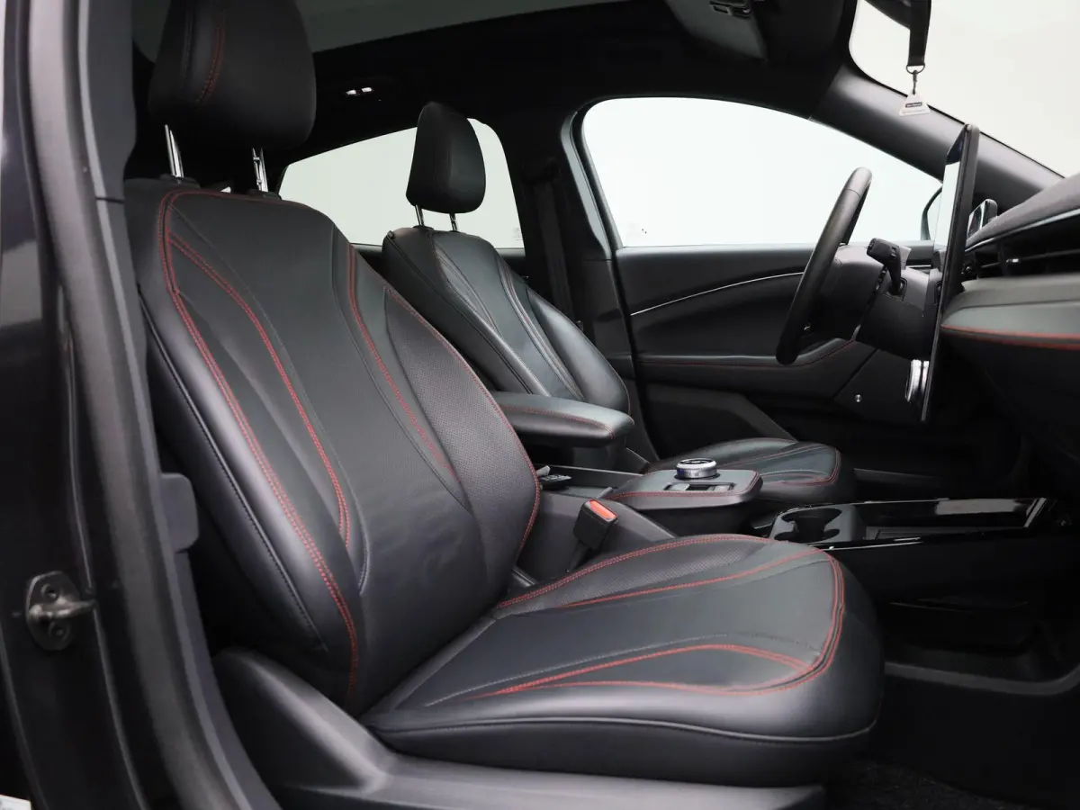 AWD 75 kWh | Pano | Adaptive Cruise | Stoel/Stuurverwarming | B&O | 360 Camera | Elektrische Achterklep |