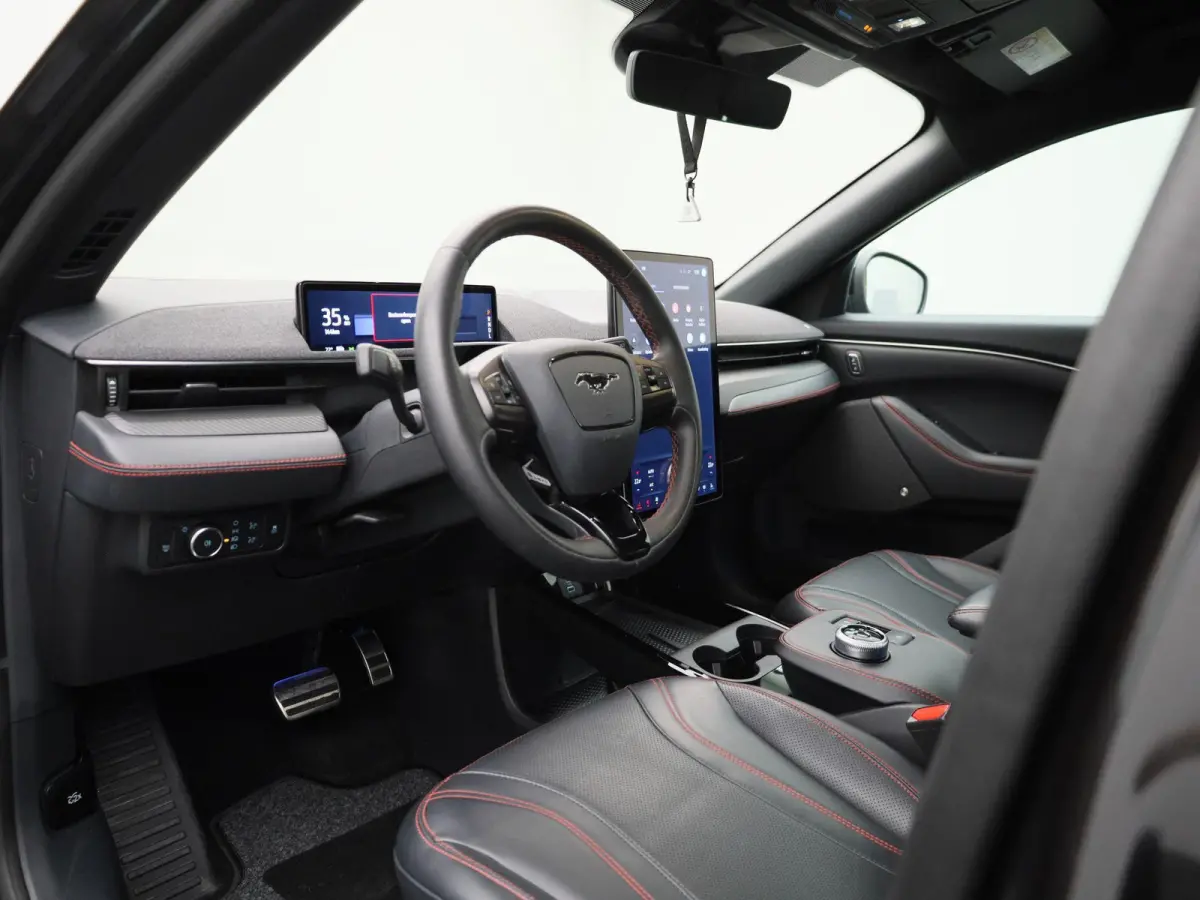 AWD 75 kWh | Pano | Adaptive Cruise | Stoel/Stuurverwarming | B&O | 360 Camera | Elektrische Achterklep |