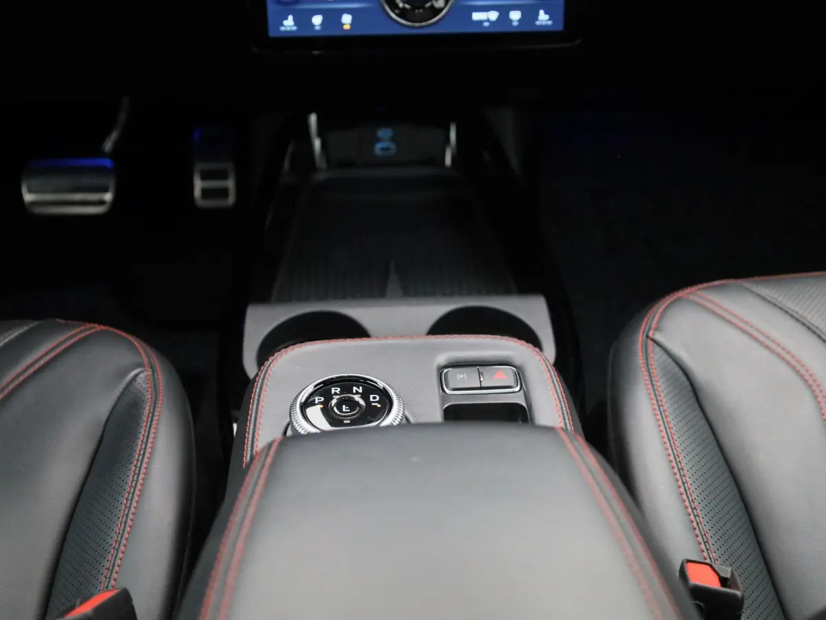 AWD 75 kWh | Pano | Adaptive Cruise | Stoel/Stuurverwarming | B&O | 360 Camera | Elektrische Achterklep |