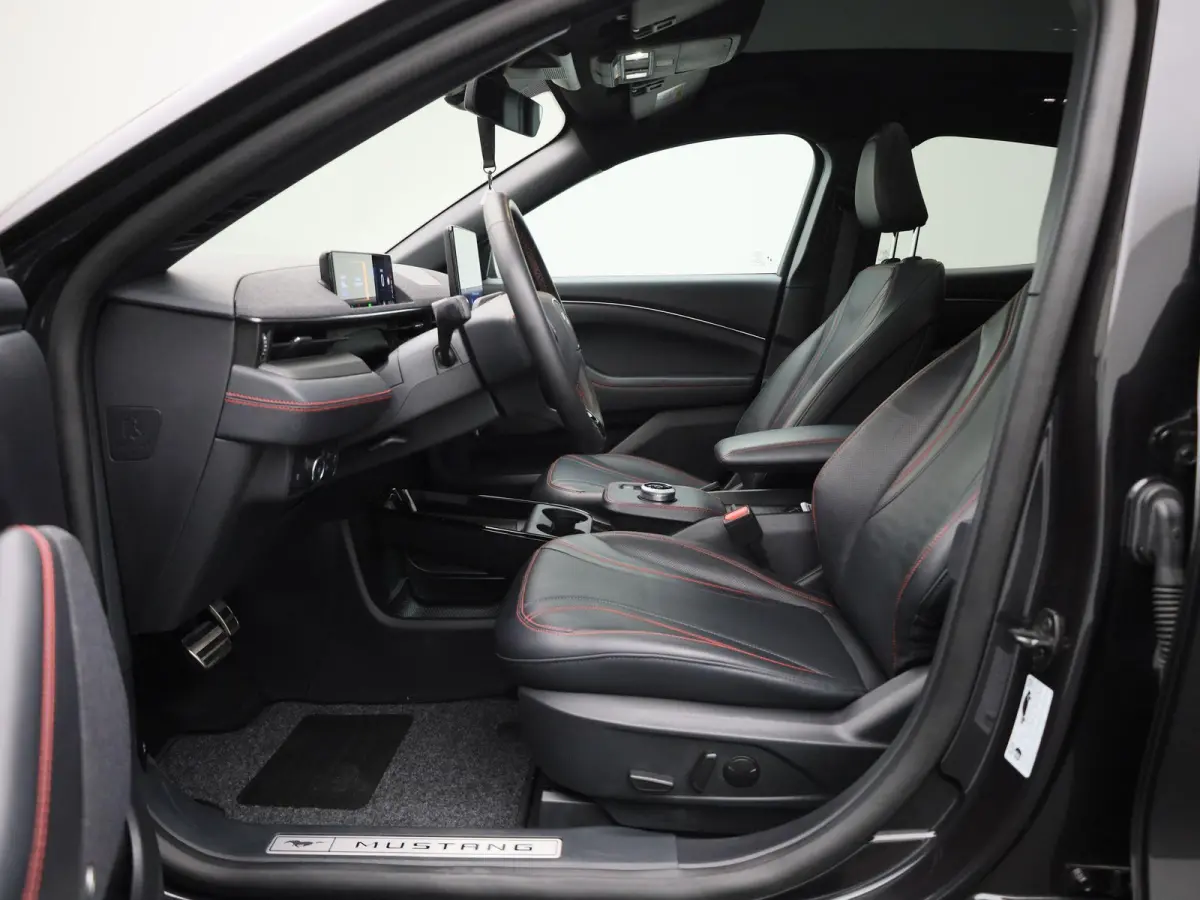 AWD 75 kWh | Pano | Adaptive Cruise | Stoel/Stuurverwarming | B&O | 360 Camera | Elektrische Achterklep |