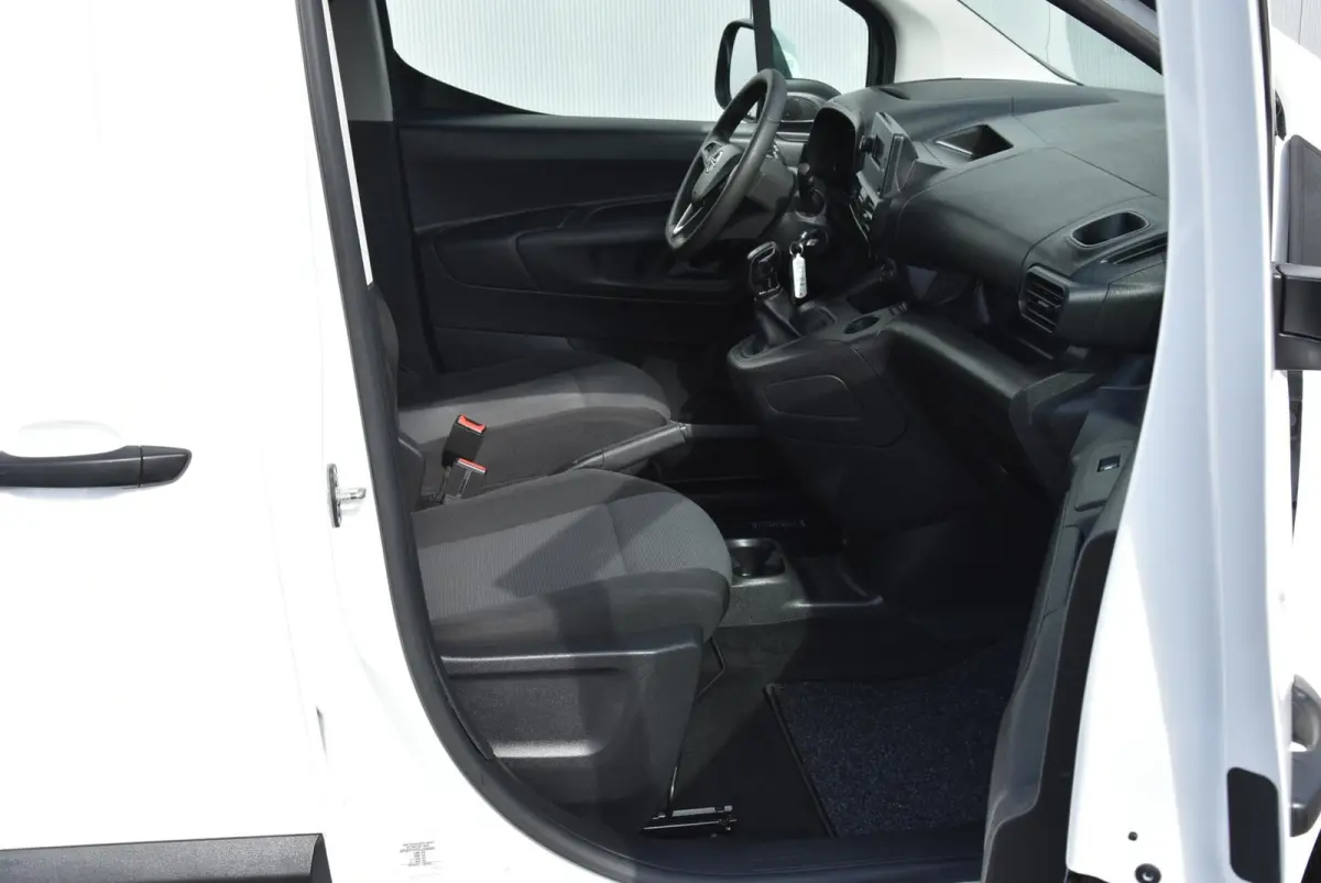1.5D L2H1 XL Airco Cruise PDC Sortimo inrichting