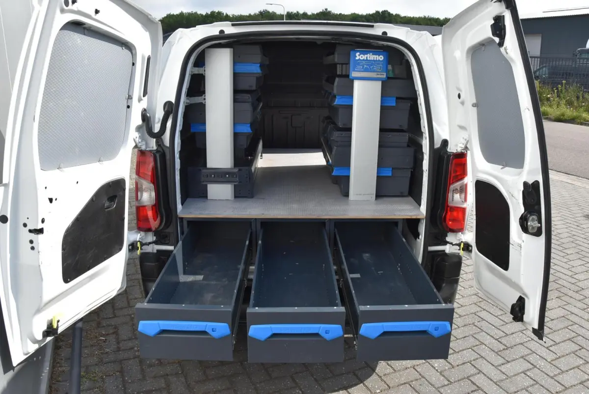 1.5D L2H1 XL Airco Cruise PDC Sortimo inrichting