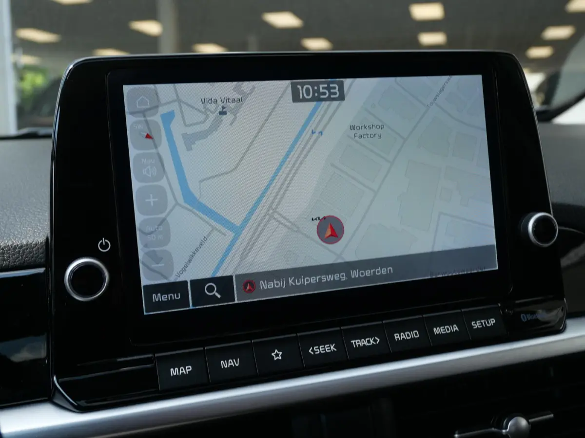 1.0 T-GDi GT-Line 5p | Cruise | Clima | Schuif-kanteldak | Stoel-stuurverwarming | Navi | Keyless | Carplay