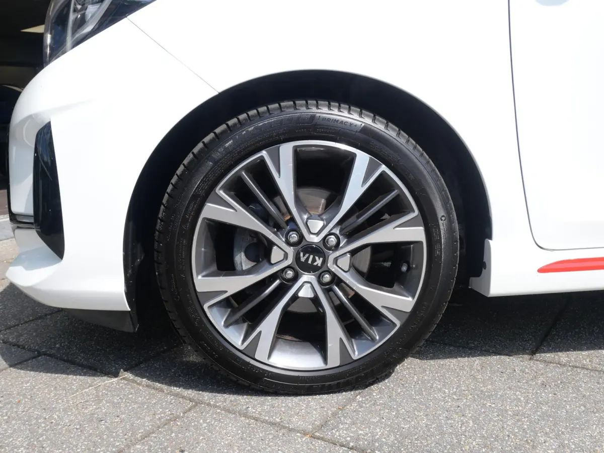 1.0 T-GDi GT-Line 5p | Cruise | Clima | Schuif-kanteldak | Stoel-stuurverwarming | Navi | Keyless | Carplay